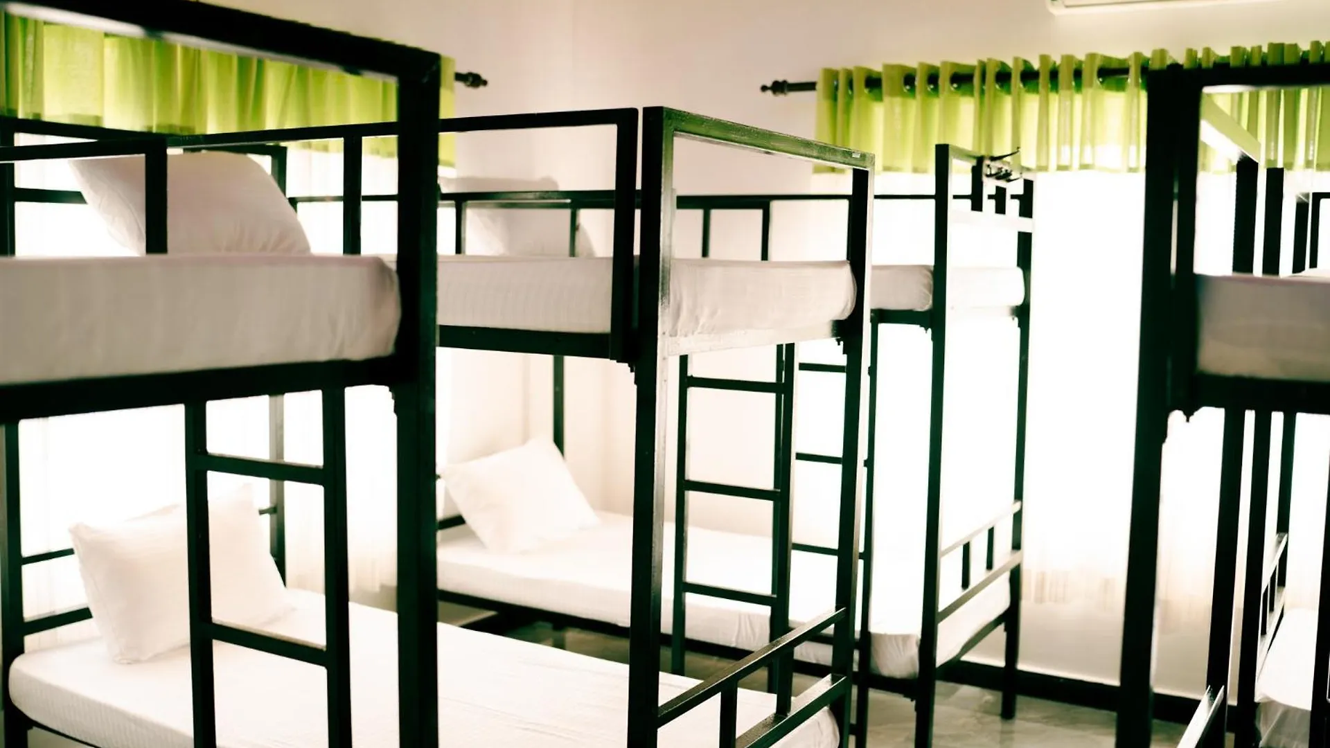 Havelock City Hostel, Colombo Sri Lanka