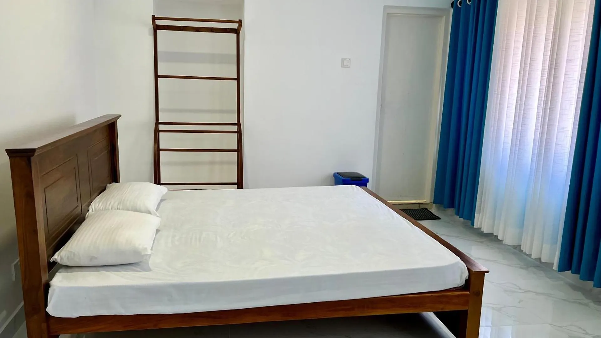 Havelock City Hostel, Colombo Sri Lanka